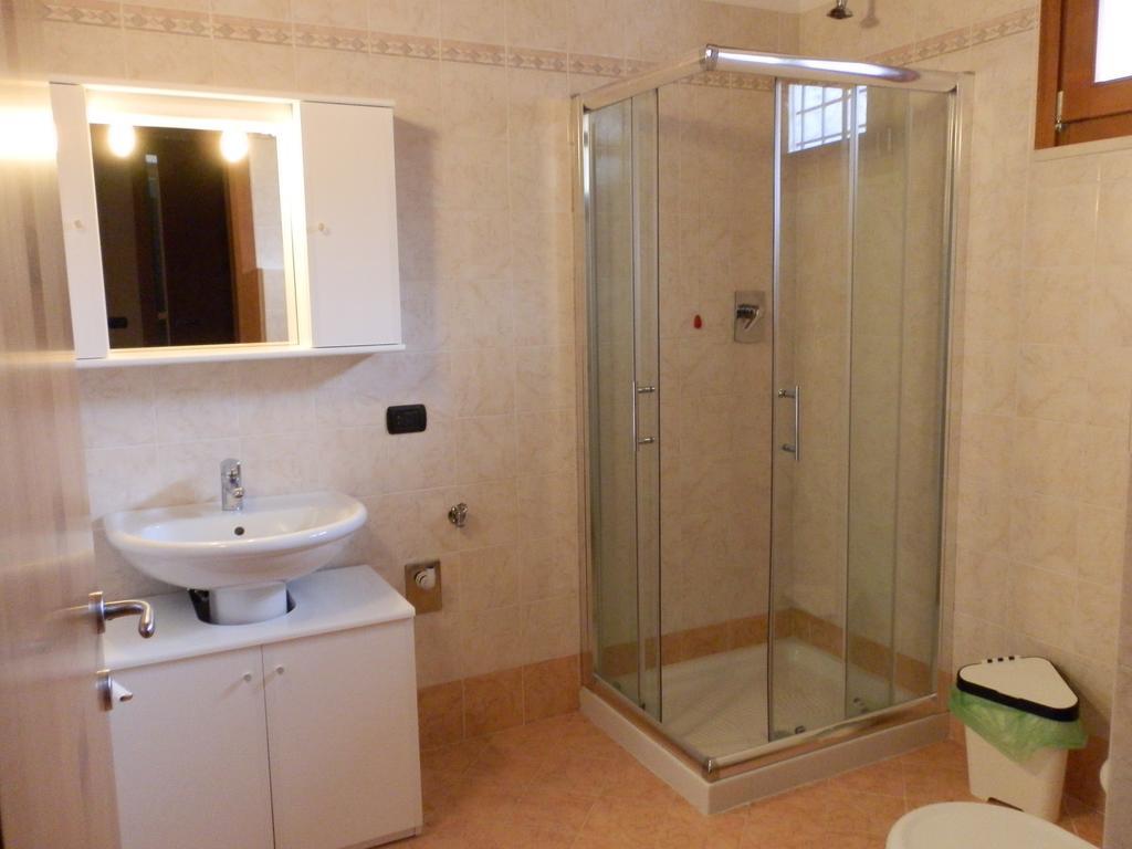 Appartamenti Donatello Toscolano-Maderno Habitación foto